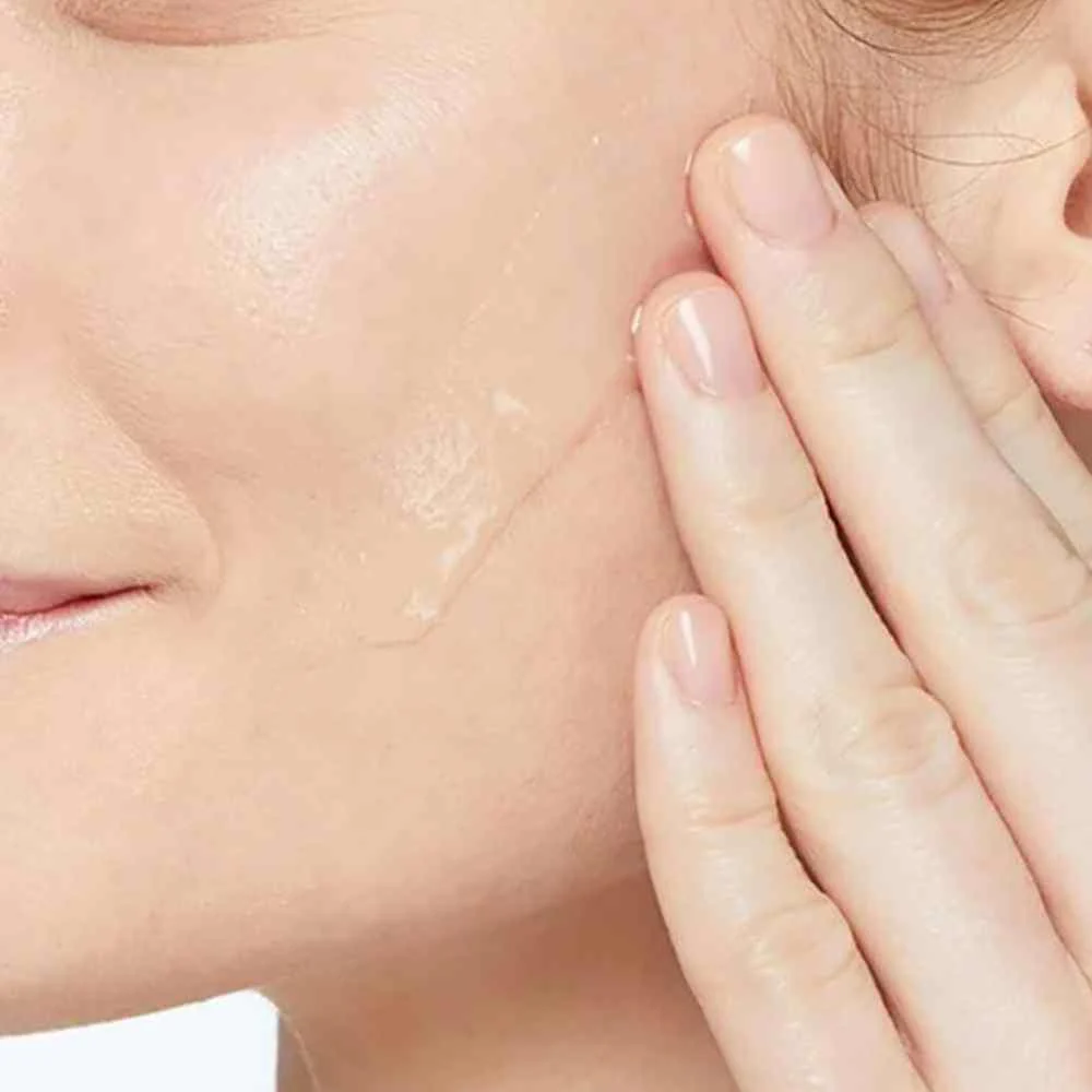 CeraVe SA Smoothing Cleanser 236ml - Image 2