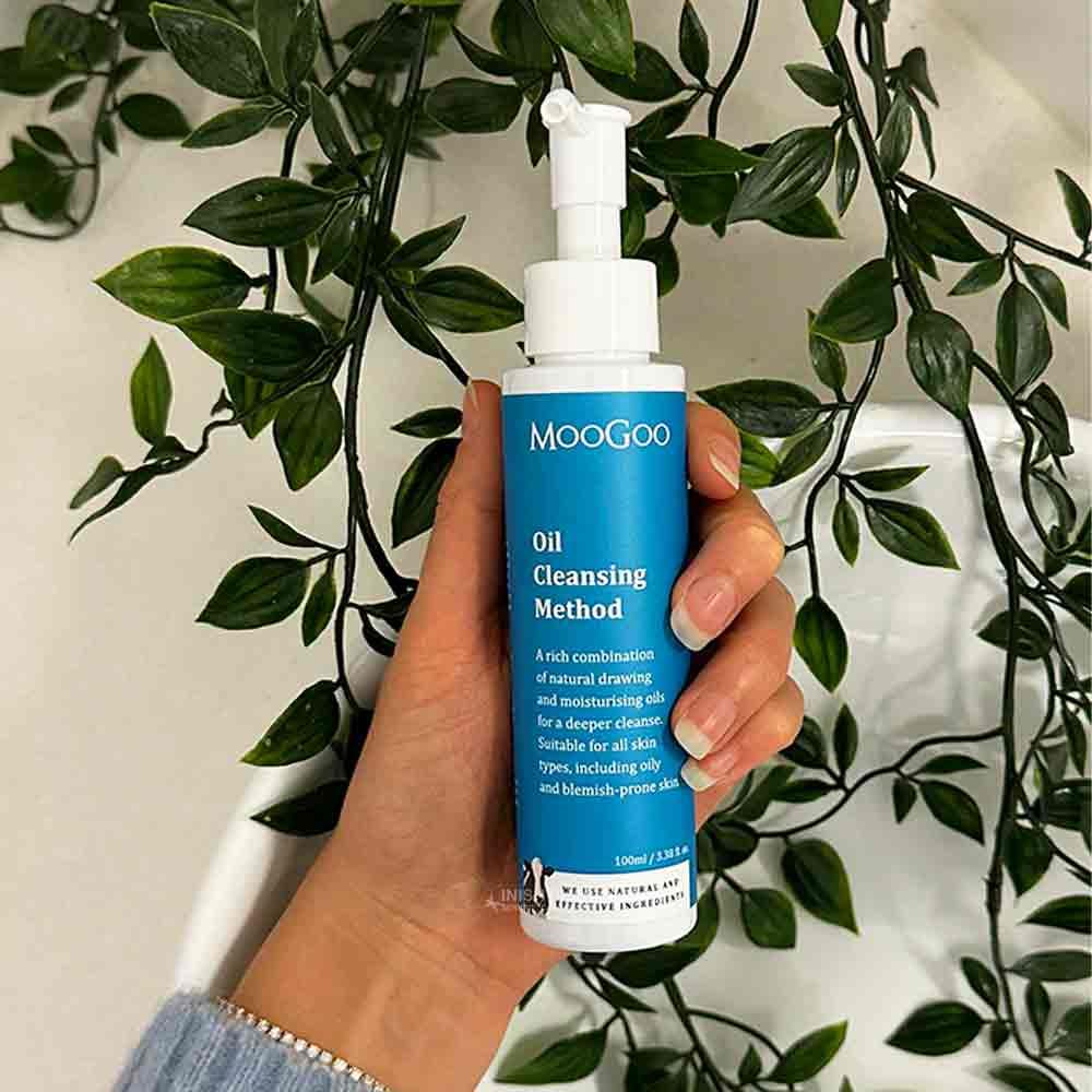 MooGoo Nourishing Deep Pore Oil Cleanser 100ml - Image 2
