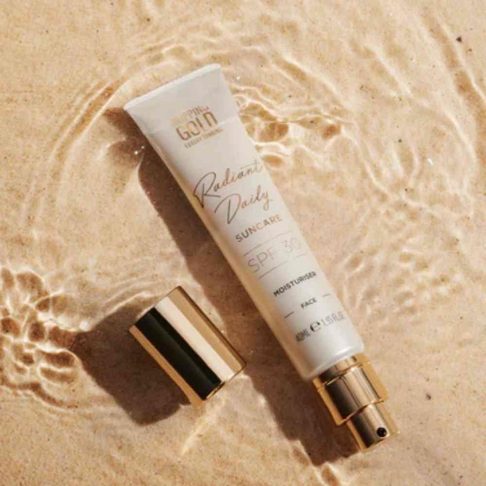 SOSU Dripping Gold Radiant Daily Suncare SPF30 Moisturiser 40ml - Image 3
