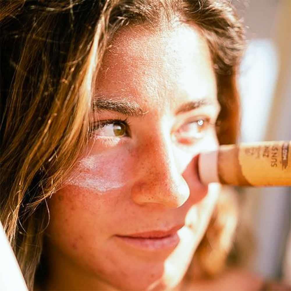 Suntribe Zinc Stick 100% Natural SPF50 - Mud Tint - Image 4